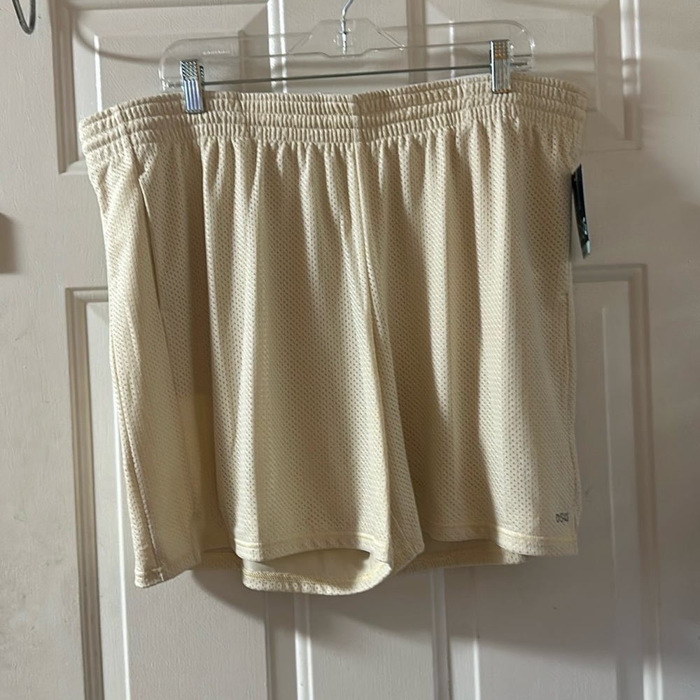 DSG DICK’S SPORTING GOODS 7” Mesh Shorts: LIGHT SAND: NWT: SIZE 2XL